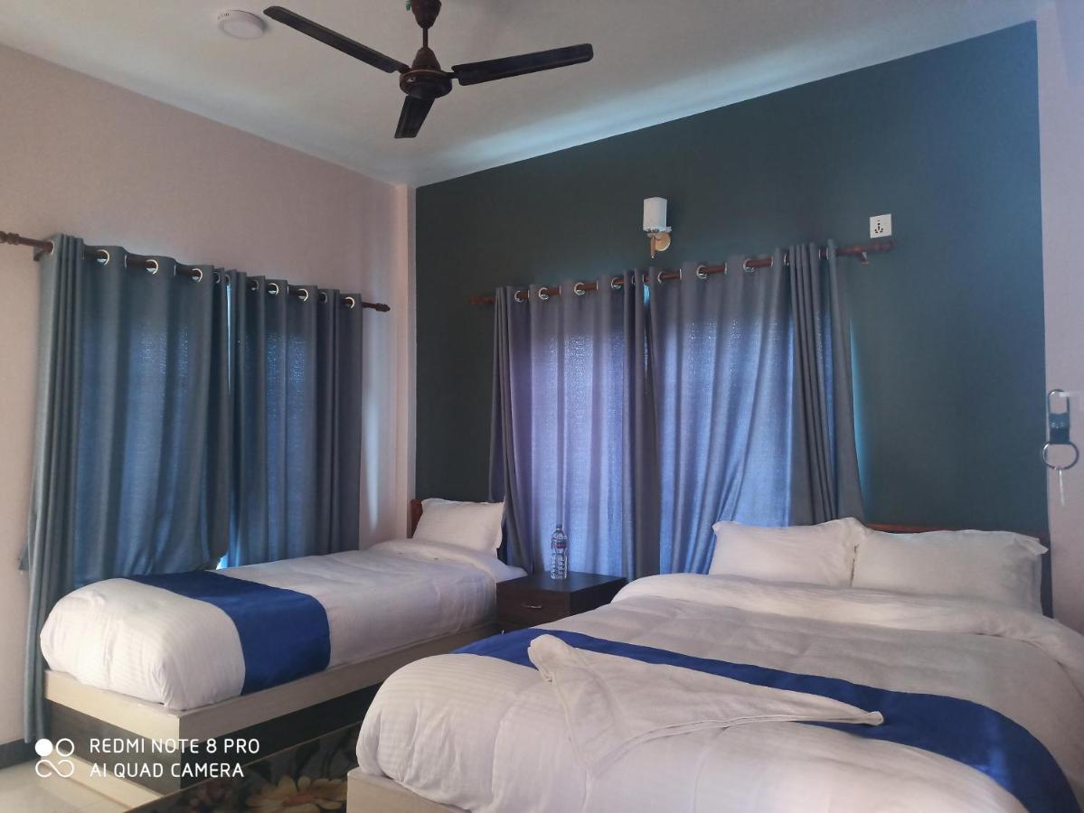 Hotel Namo Buddha Саураха Экстерьер фото