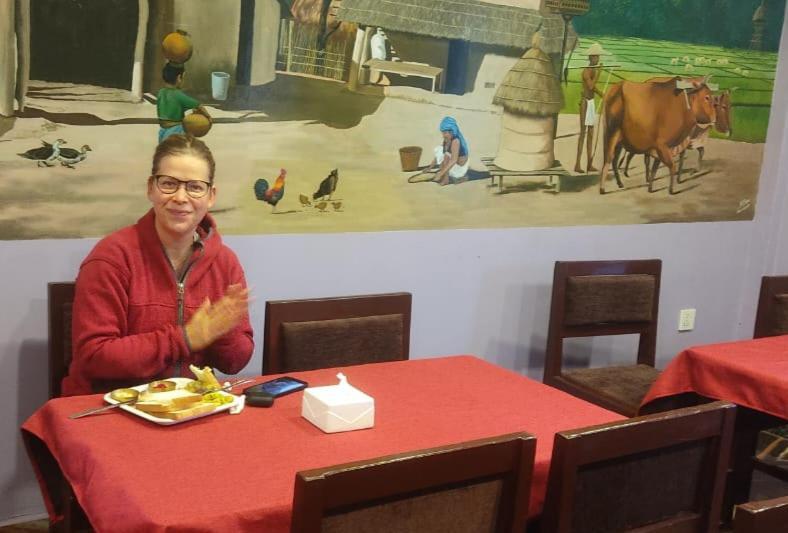 Hotel Namo Buddha Саураха Экстерьер фото